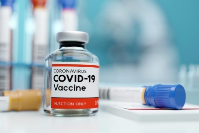 CureVac &kappa;&alpha;&iota; Bayer &epsilon;&nu;ώ&nu;&omicron;&upsilon;&nu; &tau;&iota;&sigmaf; &delta;&upsilon;&nu;ά&mu;&epsilon;&iota;&sigmaf; &sigma;&tau;&eta; &mu;ά&chi;&eta; &kappa;&alpha;&tau;ά &tau;&eta;&sigmaf; COVID-19 &mu;&epsilon; &tau;&omicron; &upsilon;&pi;ό έ&rho;&epsilon;&upsilon;&nu;&alpha; &epsilon;&mu;&beta;ό&lambda;&iota;&omicron; CVnCoV
