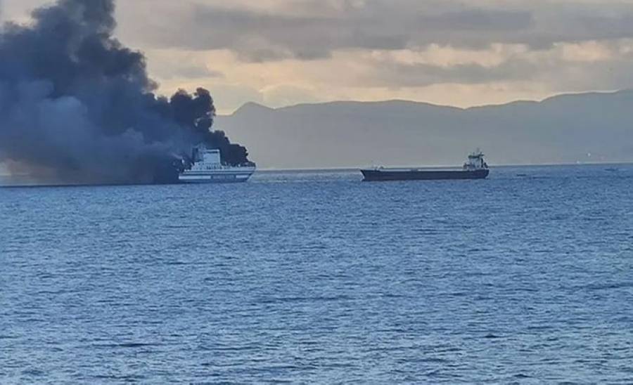 Grimaldi Lines: &Delta;&epsilon;&nu; &upsilon;&pi;ά&rho;&chi;&omicron;&upsilon;&nu; &pi;&rho;&omicron;&beta;&lambda;ή&mu;&alpha;&tau;&alpha; &mu;&epsilon; &delta;&iota;&alpha;&rho;&rho;&omicron;ή &kappa;&alpha;&upsilon;&sigma;ί&mu;&omega;&nu; &sigma;&tau;&eta; &theta;ά&lambda;&alpha;&sigma;&sigma;&alpha; &alpha;&pi;ό &tau;&eta; &phi;&omega;&tau;&iota;ά &sigma;&tau;&omicron; Euroferry Olympia