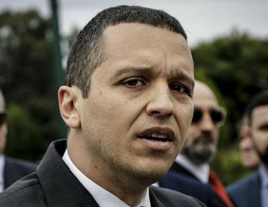 &Omicron; &Eta;&lambda;ί&alpha;&sigmaf; &Kappa;&alpha;&sigma;&iota;&delta;&iota;ά&rho;&eta;&sigmaf; &theta;&alpha; &kappa;&alpha;&tau;έ&beta;&epsilon;&iota; &sigma;&tau;&iota;&sigmaf; &epsilon;&kappa;&lambda;&omicron;&gamma;έ&sigmaf; &mu;&epsilon; &tau;&omicron; &kappa;ό&mu;&mu;&alpha; &laquo;Έ&lambda;&lambda;&eta;&nu;&epsilon;&sigmaf;&raquo;