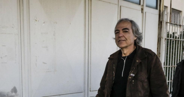 &Kappa;&epsilon;&nu;&tau;&rho;&iota;&kappa;ή &Epsilon;&pi;&iota;&tau;&rho;&omicron;&pi;ή &Mu;&epsilon;&tau;&alpha;&gamma;&omega;&gamma;ώ&nu;: &Alpha;&pi;&omicron;&rho;&rho;ί&phi;&theta;&eta;&kappa;&alpha;&nu; &kappa;&alpha;&iota; &tau;&alpha; &delta;ύ&omicron; &alpha;&iota;&tau;ή&mu;&alpha;&tau;&alpha; &tau;&omicron;&upsilon; &Kappa;&omicron;&upsilon;&phi;&omicron;&nu;&tau;ί&nu;&alpha; &gamma;&iota;&alpha; &mu;&epsilon;&tau;&alpha;&phi;&omicron;&rho;ά &sigma;&tau;&omicron;&nu; &Kappa;&omicron;&rho;&upsilon;&delta;&alpha;&lambda;&lambda;ό