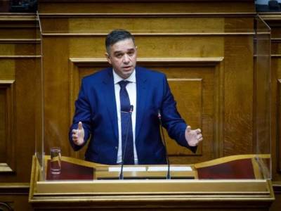 &Pi;&alpha;&rho;&alpha;&iota;&tau;ή&theta;&eta;&kappa;&epsilon; &omicron; &beta;&omicron;&upsilon;&lambda;&epsilon;&upsilon;&tau;ή&sigmaf; &tau;&eta;&sigmaf; &Nu;&Delta; &Theta;έ&mu;&eta;&sigmaf; &Chi;&epsilon;&iota;&mu;ά&rho;&alpha;&sigmaf; &mu;&epsilon;&tau;ά &tau;&iota;&sigmaf; &alpha;&pi;&omicron;&kappa;&alpha;&lambda;ύ&psi;&epsilon;&iota;&sigmaf;
