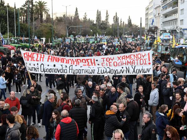 &Kappa;&alpha;&tau;έ&kappa;&lambda;&upsilon;&sigma;&alpha;&nu; &tau;&omicron; &Sigma;ύ&nu;&tau;&alpha;&gamma;&mu;&alpha; &omicron;&iota; &alpha;&gamma;&rho;ό&tau;&epsilon;&sigmaf; &mu;&epsilon; &tau;&alpha; &tau;&rho;&alpha;&kappa;&tau;έ&rho; - &Kappa;&upsilon;&kappa;&lambda;&omicron;&phi;&omicron;&rho;&iota;&alpha;&kappa;έ&sigmaf; &rho;&upsilon;&theta;&mu;ί&sigma;&epsilon;&iota;&sigmaf;