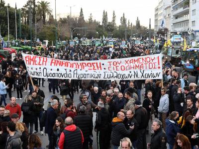 &Kappa;&alpha;&tau;έ&kappa;&lambda;&upsilon;&sigma;&alpha;&nu; &tau;&omicron; &Sigma;ύ&nu;&tau;&alpha;&gamma;&mu;&alpha; &omicron;&iota; &alpha;&gamma;&rho;ό&tau;&epsilon;&sigmaf; &mu;&epsilon; &tau;&alpha; &tau;&rho;&alpha;&kappa;&tau;έ&rho; - &Kappa;&upsilon;&kappa;&lambda;&omicron;&phi;&omicron;&rho;&iota;&alpha;&kappa;έ&sigmaf; &rho;&upsilon;&theta;&mu;ί&sigma;&epsilon;&iota;&sigmaf;