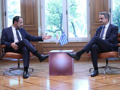&Sigma;&upsilon;&nu;ά&nu;&tau;&eta;&sigma;&eta; &Kappa;&upsilon;&rho;&iota;ά&kappa;&omicron;&upsilon; &Mu;&eta;&tau;&sigma;&omicron;&tau;ά&kappa;&eta; &mu;&epsilon; &tau;&omicron;&nu; &Pi;&rho;ό&epsilon;&delta;&rho;&omicron; &tau;&eta;&sigmaf; &Kappa;ύ&pi;&rho;&omicron;&upsilon;, &Nu;ί&kappa;&omicron; &Chi;&rho;&iota;&sigma;&tau;&omicron;&delta;&omicron;&upsilon;&lambda;ί&delta;&eta;