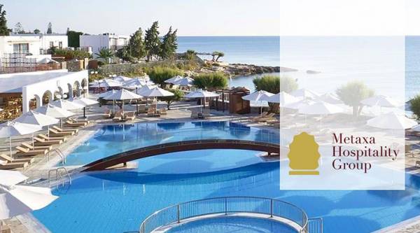 Metaxa Hospitality Group: &Alpha;&nu;&omicron;ί&gamma;&omicron;&upsilon;&nu; &tau;&alpha; &xi;&epsilon;&nu;&omicron;&delta;&omicron;&chi;&epsilon;ί&alpha; &sigma;&epsilon; &Kappa;&rho;ή&tau;&eta; &kappa;&alpha;&iota; &Sigma;&alpha;&nu;&tau;&omicron;&rho;ί&nu;&eta;