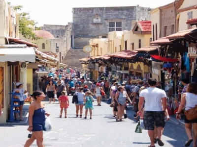 &Mu;&epsilon;ί&omega;&sigma;&eta; &kappa;&alpha;&tau;ά 86% &epsilon;&mu;&phi;ά&nu;&iota;&sigma;&alpha;&nu; &tau;&alpha; έ&sigma;&omicron;&delta;&alpha; &alpha;&pi;ό &tau;&omicron;&nu; &tau;&omicron;&upsilon;&rho;&iota;&sigma;&mu;ό &sigma;&tau;&omicron; &epsilon;&pi;&tau;ά&mu;&eta;&nu;&omicron; &Iota;&alpha;&nu;&omicron;&upsilon;&alpha;&rho;ί&omicron;&upsilon; - &Iota;&omicron;&upsilon;&lambda;ί&omicron;&upsilon; 2020