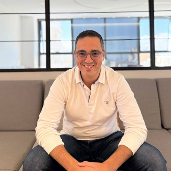 Spitogatos: &Omicron; &Delta;&eta;&mu;ή&tau;&rho;&eta;&sigmaf; &Tau;&sigma;&alpha;&tau;ί&rho;&eta;&sigmaf; &nu;έ&omicron;&sigmaf; Chief Operating Officer