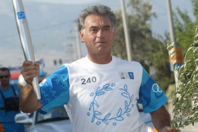 &Sigma;&tau;&eta; &Mu;&Epsilon;&Theta; &tau;&omicron;&upsilon; &Gamma;&Nu;&Alpha; &mu;&epsilon;&tau;&alpha;&phi;έ&rho;&theta;&eta;&kappa;&epsilon; &omicron; &Tau;ά&sigma;&omicron;&sigmaf; &Mu;&pi;&omicron;&upsilon;&nu;&tau;&omicron;ύ&rho;&eta;&sigmaf;