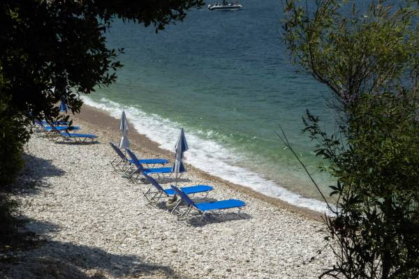 &Kappa;&omicron;&iota;&nu;&omega;&nu;&iota;&kappa;ό&sigmaf; &Tau;&omicron;&upsilon;&rho;&iota;&sigma;&mu;ό&sigmaf;: &Upsilon;&pi;&omicron;&beta;&lambda;ή&theta;&eta;&kappa;&alpha;&nu; 567.462 &alpha;&iota;&tau;ή&sigma;&epsilon;&iota;&sigmaf; &gamma;&iota;&alpha; 1.015.077 &epsilon;&pi;&iota;&tau;&alpha;&gamma;έ&sigmaf;