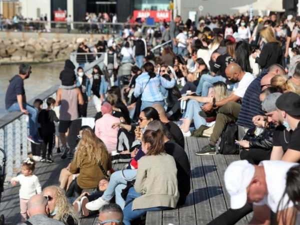 &Iota;&sigma;&rho;&alpha;ή&lambda;: &Tau;έ&lambda;&omicron;&sigmaf; &alpha;&pi;ό &sigma;ή&mu;&epsilon;&rho;&alpha; &eta; &mu;ά&sigma;&kappa;&alpha; &sigma;&tau;&omicron;&upsilon;&sigmaf; &epsilon;&xi;&omega;&tau;&epsilon;&rho;&iota;&kappa;&omicron;ύ&sigmaf; &chi;ώ&rho;&omicron;&upsilon;&sigmaf;