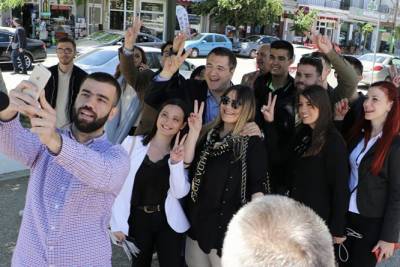 &Epsilon;&pi;ί&sigma;&kappa;&epsilon;&psi;&eta; &tau;&omicron;&upsilon; &epsilon;&pi;&iota;&kappa;&epsilon;&phi;&alpha;&lambda;ή&sigmaf; &tau;&eta;&sigmaf; &pi;&epsilon;&rho;&iota;&phi;&epsilon;&rho;&epsilon;&iota;&alpha;&kappa;ή&sigmaf; &pi;&alpha;&rho;ά&tau;&alpha;&xi;&eta;&sigmaf; &laquo;&Alpha;&lambda;&lambda;&eta;&lambda;&epsilon;&gamma;&gamma;ύ&eta;&raquo;, &Alpha;&pi;. &Tau;&zeta;&iota;&tau;&zeta;&iota;&kappa;ώ&sigma;&tau;&alpha;, &sigma;&tau;&eta;&nu; &Alpha;&xi;&iota;&omicron;ύ&pi;&omicron;&lambda;&eta; &kappa;&alpha;&iota; &tau;&omicron; &Pi;&omicron;&lambda;ύ&kappa;&alpha;&sigma;&tau;&rho;&omicron; &Kappa;&iota;&lambda;&kappa;ί&sigmaf;