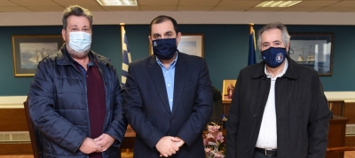 &Sigma;&upsilon;&nu;ά&nu;&tau;&eta;&sigma;&eta; &Upsilon;&Phi;&Upsilon;&Nu;&Alpha;&Nu;&Pi;, &Kappa;. &Kappa;&alpha;&tau;&sigma;&alpha;&phi;ά&delta;&omicron;&upsilon;, &mu;&epsilon; &tau;&eta;&nu; &Pi;&alpha;&nu;&epsilon;&lambda;&lambda;ή&nu;&iota;&alpha; Έ&nu;&omega;&sigma;&eta; &Pi;&lambda;&omicron;&eta;&gamma;ώ&nu;