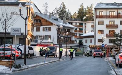 &Epsilon;&lambda;&beta;&epsilon;&tau;ί&alpha;: Έ&kappa;&rho;&eta;&xi;&eta; &sigma;&epsilon; &mu;&pi;&alpha;&rho; &sigma;&tau;&omicron; &chi;&epsilon;&iota;&mu;&epsilon;&rho;&iota;&nu;ό &theta;έ&rho;&epsilon;&tau;&rho;&omicron; &Kappa;&rho;&alpha;&nu;-&Mu;&omicron;&nu;&tau;&alpha;&nu;ά - &Kappa;&omicron;&nu;&tau;ά &sigma;&tau;&omicron;&upsilon;&sigmaf; 40 &omicron;&iota; &nu;&epsilon;&kappa;&rho;&omicron;ί &kappa;&alpha;&iota; &tau;&omicron;&upsilon;&lambda;ά&chi;&iota;&sigma;&tau;&omicron;&nu; 100 &tau;&rho;&alpha;&upsilon;&mu;&alpha;&tau;ί&epsilon;&sigmaf;