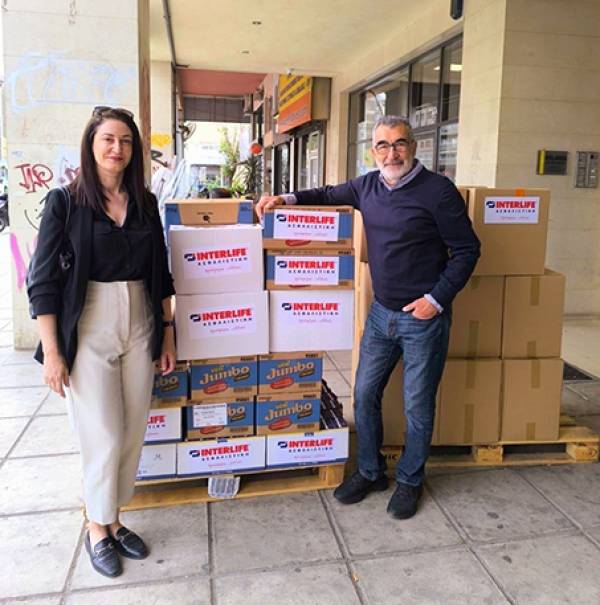 &Tau;&rho;&epsilon;&iota;&sigmaf; &pi;&alpha;&rho;ά&lambda;&lambda;&eta;&lambda;&epsilon;&sigmaf; &kappa;&omicron;&iota;&nu;&omega;&nu;&iota;&kappa;έ&sigmaf; &delta;&rho;ά&sigma;&epsilon;&iota;&sigmaf; &alpha;&pi;ό &tau;&eta;&nu; Interlife &Alpha;&sigma;&phi;&alpha;&lambda;&iota;&sigma;&tau;&iota;&kappa;ή