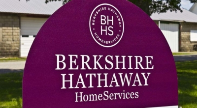Berkshire Hathaway: &Epsilon;&xi;&alpha;&gamma;&omicron;&rho;ά&zeta;&epsilon;&iota; &tau;&eta;&nu; &epsilon;&pi;&iota;&chi;&epsilon;ί&rho;&eta;&sigma;&eta; &mu;&epsilon;&tau;&alpha;&phi;&omicron;&rho;ά&sigmaf; &kappa;&alpha;&iota; &alpha;&pi;&omicron;&theta;ή&kappa;&epsilon;&upsilon;&sigma;&eta;&sigmaf; &phi;&upsilon;&sigma;&iota;&kappa;&omicron;ύ &alpha;&epsilon;&rho;ί&omicron;&upsilon; &tau;&eta;&sigmaf; Dominion Energy