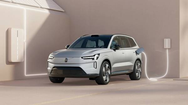 Volvo: &Sigma;&tau;&alpha;&theta;&epsilon;&rho;ά &upsilon;&psi;&eta;&lambda;έ&sigmaf; &pi;&omega;&lambda;ή&sigma;&epsilon;&iota;&sigmaf; &eta;&lambda;&epsilon;&kappa;&tau;&rho;&omicron;&kappa;ί&nu;&eta;&tau;&omega;&nu; &sigma;&tau;&eta;&nu; &Epsilon;&lambda;&lambda;ά&delta;&alpha;