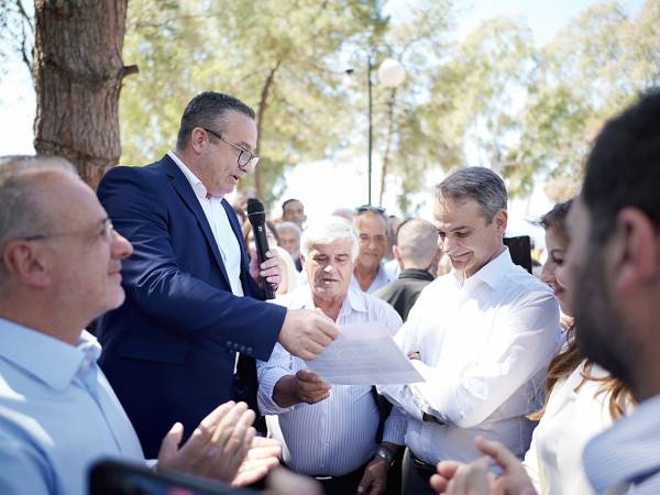 &Mu;&eta;&tau;&sigma;&omicron;&tau;ά&kappa;&eta;&sigmaf; &alpha;&pi;ό &Epsilon;ύ&beta;&omicron;&iota;&alpha;: &laquo;&Pi;&rho;ώ&tau;&eta; &pi;&rho;&omicron;&tau;&epsilon;&rho;&alpha;&iota;ό&tau;&eta;&tau;&alpha; &eta; &alpha;&kappa;&rho;ί&beta;&epsilon;&iota;&alpha; &kappa;&alpha;&iota; &omicron; έ&lambda;&epsilon;&gamma;&chi;&omicron;&sigmaf; &tau;&eta;&sigmaf; &alpha;&gamma;&omicron;&rho;ά&sigmaf;&raquo;