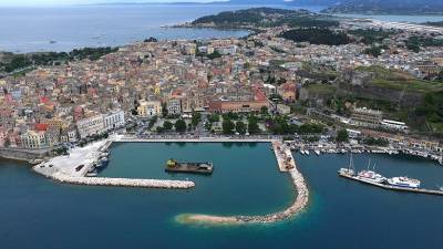 &Tau;&Alpha;&Iota;&Pi;&Epsilon;&Delta;: &Epsilon;&kappa;&kappa;ί&nu;&eta;&sigma;&eta; &delta;&iota;&alpha;&gamma;&omega;&nu;&iota;&sigma;&mu;&omicron;ύ &gamma;&iota;&alpha; &tau;&eta;&nu; &alpha;&xi;&iota;&omicron;&pi;&omicron;ί&eta;&sigma;&eta; &tau;&omicron;&upsilon; &tau;&omicron;&upsilon;&rho;&iota;&sigma;&tau;&iota;&kappa;&omicron;ύ &kappa;&alpha;&tau;&alpha;&phi;&upsilon;&gamma;ί&omicron;&upsilon; &Sigma;&pi;&eta;&lambda;&iota;ά &sigma;&tau;&eta;&nu; &Kappa;έ&rho;&kappa;&upsilon;&rho;&alpha;
