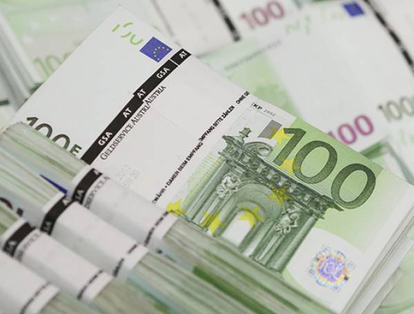 &Omicron;&Pi;&Epsilon;&Kappa;&Alpha;: &Pi;&omicron;&iota;&alpha; &epsilon;&pi;&iota;&delta;ό&mu;&alpha;&tau;&alpha; &pi;&lambda;&eta;&rho;ώ&nu;&omicron;&nu;&tau;&alpha;&iota; &sigma;ή&mu;&epsilon;&rho;&alpha;, &Pi;έ&mu;&pi;&tau;&eta;