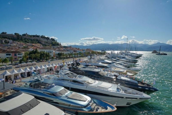 &Epsilon;&pi;&iota;&sigma;&tau;&rho;έ&phi;&epsilon;&iota; &sigma;&tau;&omicron; &lambda;&iota;&mu;ά&nu;&iota; &tau;&omicron;&upsilon; &Nu;&alpha;&upsilon;&pi;&lambda;ί&omicron;&upsilon; &tau;&omicron; Mediterranean Yacht Show