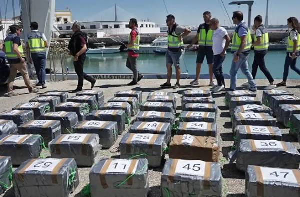 &Iota;&sigma;&pi;&alpha;&nu;ί&alpha;: 9,5 &tau;ό&nu;&omicron;&upsilon;&sigmaf; &kappa;&omicron;&kappa;&alpha;ΐ&nu;&eta;&sigmaf; &kappa;&alpha;&tau;ά&sigma;&chi;&epsilon;&sigma;&alpha;&nu; &omicron;&iota; &alpha;&rho;&chi;έ&sigmaf; &sigma;&epsilon; &phi;&omicron;&rho;&tau;ί&omicron; &mu;&epsilon; &mu;&pi;&alpha;&nu;ά&nu;&epsilon;&sigmaf; &alpha;&pi;ό &tau;&omicron;&nu; &Iota;&sigma;&eta;&mu;&epsilon;&rho;&iota;&nu;ό