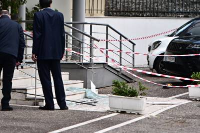 &Omicron; &Gamma;&iota;ώ&rho;&gamma;&omicron;&sigmaf; &Mu;&omicron;&sigma;&chi;&omicron;ύ&rho;&eta;&sigmaf;, &eta;&gamma;&epsilon;&tau;&iota;&kappa;ό &sigma;&tau;έ&lambda;&epsilon;&chi;&omicron;&sigmaf; &tau;&eta;&sigmaf; Greek Mafia, &tau;&omicron; &theta;ύ&mu;&alpha; &tau;&eta;&sigmaf; &epsilon;&nu; &psi;&upsilon;&chi;&rho;ώ &delta;&omicron;&lambda;&omicron;&phi;&omicron;&nu;ί&alpha;&sigmaf; &sigma;&tau;&omicron; &Chi;&alpha;&lambda;ά&nu;&delta;&rho;&iota;