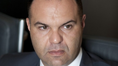 &Upsilon;&Pi;&Omicron;&Iota;&Kappa;: &Omicron; &Nu;&iota;&kappa;ό&lambda;&alpha;&omicron;&sigmaf; &Kappa;&omicron;&upsilon;&lambda;&omicron;&chi;έ&rho;&eta;&sigmaf; &nu;έ&omicron;&sigmaf; &gamma;&epsilon;&nu;&iota;&kappa;ό&sigmaf; &gamma;&rho;&alpha;&mu;&mu;&alpha;&tau;έ&alpha;&sigmaf; &Omicron;&iota;&kappa;&omicron;&nu;&omicron;&mu;&iota;&kappa;ή&sigmaf; &Pi;&omicron;&lambda;&iota;&tau;&iota;&kappa;ή&sigmaf;