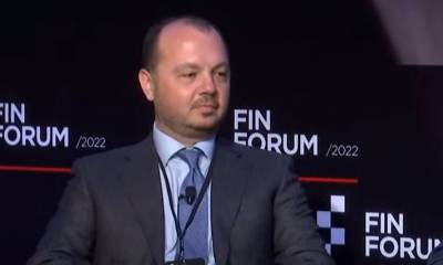 &Gamma;. &Gamma;&kappa;ά&nu;&omicron;&sigmaf; (ALPHA BANK): &laquo;&Eta; &alpha;&nu;ά&pi;&tau;&upsilon;&xi;&eta; &tau;&eta;&sigmaf; &alpha;&gamma;&omicron;&rho;ά&sigmaf; &alpha;&kappa;&iota;&nu;ή&tau;&omega;&nu; &delta;&eta;&mu;&iota;&omicron;&upsilon;&rho;&gamma;&epsilon;ί &gamma;&iota;&alpha; &tau;&iota;&sigmaf; &tau;&rho;ά&pi;&epsilon;&zeta;&epsilon;&sigmaf; &epsilon;&upsilon;&kappa;&alpha;&iota;&rho;ί&epsilon;&sigmaf; &epsilon;&iota;&sigma;&omicron;&delta;ή&mu;&alpha;&tau;&omicron;&sigmaf; &alpha;&lambda;&lambda;ά &kappa;&alpha;&iota; &epsilon;&nu;ί&sigma;&chi;&upsilon;&sigma;&eta;&sigmaf; &iota;&sigma;&omicron;&lambda;&omicron;&gamma;&iota;&sigma;&mu;ώ&nu;&raquo;