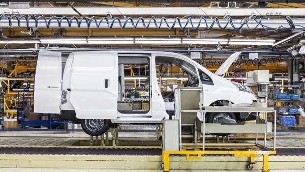 &Eta; Nissan &kappa;&lambda;&epsilon;ί&nu;&epsilon;&iota; &tau;&omicron; &epsilon;&rho;&gamma;&omicron;&sigma;&tau;ά&sigma;&iota;ό &tau;&eta;&sigmaf; &sigma;&tau;&eta; &Beta;&alpha;&rho;&kappa;&epsilon;&lambda;ώ&nu;&eta;