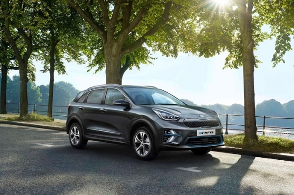 Kia: &Nu;έ&omicron; &rho;&epsilon;&kappa;ό&rho; &mu;&epsilon;&rho;&iota;&delta;ί&omicron;&upsilon; &sigma;&tau;&eta;&nu; &Epsilon;&upsilon;&rho;ώ&pi;&eta; &alpha;&pi;ό &tau;&alpha; &eta;&lambda;&epsilon;&kappa;&tau;&rho;&iota;&kappa;ά &alpha;&upsilon;&tau;&omicron;&kappa;ί&nu;&eta;&tau;&alpha;