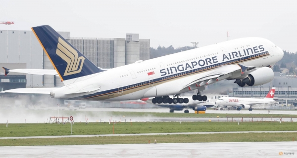 Singapore Airlines: &Kappa;&alpha;&tau;έ&kappa;&tau;&eta;&sigma;&epsilon; &tau;&eta;&nu; &Alpha;&delta;&alpha;&mu;ά&nu;&tau;&iota;&nu;&eta; &Delta;&iota;ά&kappa;&rho;&iota;&sigma;&eta; &sigma;&epsilon; &theta;έ&mu;&alpha;&tau;&alpha; &upsilon;&gamma;&epsilon;ί&alpha;&sigmaf; &kappa;&alpha;&iota; &alpha;&sigma;&phi;ά&lambda;&epsilon;&iota;&alpha;&sigmaf;
