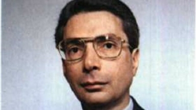 &Pi;έ&theta;&alpha;&nu;&epsilon; &omicron; &pi;&rho;ώ&eta;&nu; &beta;&omicron;&upsilon;&lambda;&epsilon;&upsilon;&tau;ή&sigmaf; &Nu;&iota;&kappa;ή&tau;&alpha;&sigmaf; &Beta;&epsilon;&nu;&iota;&zeta;έ&lambda;&omicron;&sigmaf;, &epsilon;&gamma;&gamma;&omicron;&nu;ό&sigmaf; &tau;&omicron;&upsilon; &Epsilon;&lambda;&epsilon;&upsilon;&theta;έ&rho;&iota;&omicron;&upsilon; &Beta;&epsilon;&nu;&iota;&zeta;έ&lambda;&omicron;&upsilon;