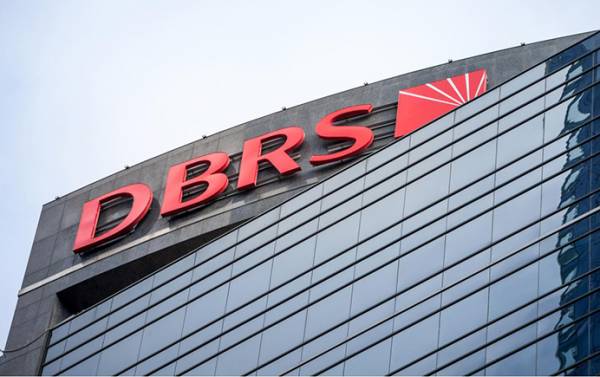 DBRS: Έ&delta;&omega;&sigma;&epsilon; &tau;&eta;&nu; &epsilon;&pi;&epsilon;&nu;&delta;&upsilon;&tau;&iota;&kappa;ή &beta;&alpha;&theta;&mu;ί&delta;&alpha; &sigma;&tau;&eta;&nu; &Epsilon;&lambda;&lambda;ά&delta;&alpha;