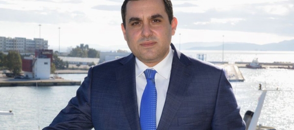 &Kappa;&alpha;&tau;&sigma;&alpha;&phi;ά&delta;&omicron;&sigmaf; &gamma;&iota;&alpha; &Epsilon;&kappa;&sigma;&upsilon;&gamma;&chi;&rho;&omicron;&nu;&iota;&sigma;&mu;ό &Lambda;&iota;&mu;&epsilon;&nu;&iota;&kappa;ώ&nu; &Epsilon;&gamma;&kappa;&alpha;&tau;&alpha;&sigma;&tau;ά&sigma;&epsilon;&omega;&nu;: &laquo;&Tau;&alpha; έ&rho;&gamma;&alpha; &sigma;&tau;&omicron; &Delta;&iota;&alpha;&kappa;ό&phi;&tau;&iota; &kappa;&alpha;&iota; &sigma;&tau;&omicron; &Mu;&epsilon;&tau;ό&chi;&iota; &theta;&alpha; &pi;&rho;&omicron;&chi;&omega;&rho;ή&sigma;&omicron;&upsilon;&nu; ά&mu;&epsilon;&sigma;&alpha;&raquo;