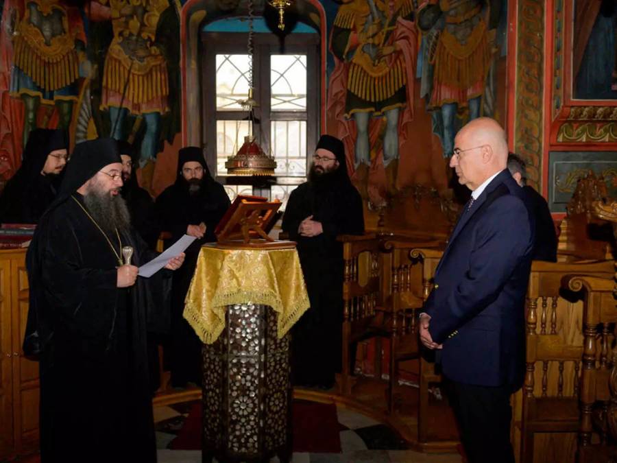 &Nu;ί&kappa;&omicron;&sigmaf; &Delta;έ&nu;&delta;&iota;&alpha;&sigmaf;: &Epsilon;ί&mu;&alpha;&iota; &alpha;&pi;&omicron;&lambda;ύ&tau;&omega;&sigmaf; &kappa;&alpha;&lambda;ά &mu;&epsilon; &delta;ύ&omicron; &alpha;&mu;&upsilon;&chi;έ&sigmaf; &alpha;&pi;ό &tau;&eta;&nu; &pi;&tau;ώ&sigma;&eta;