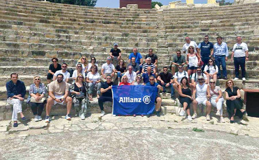 Allianz: &Tau;&alpha;&xi;ί&delta;&iota; &epsilon;&pi;&iota;&beta;&rho;ά&beta;&epsilon;&upsilon;&sigma;&eta;&sigmaf; &sigma;&tau;&eta;&nu; &Kappa;ύ&pi;&rho;&omicron; &gamma;&iota;&alpha; &tau;&omicron; &Delta;ί&kappa;&tau;&upsilon;&omicron; &Pi;&omega;&lambda;ή&sigma;&epsilon;&omega;&nu; &Alpha;&pi;&omicron;&kappa;&lambda;&epsilon;&iota;&sigma;&tau;&iota;&kappa;ή&sigmaf; &Sigma;&upsilon;&nu;&epsilon;&rho;&gamma;&alpha;&sigma;ί&alpha;&sigmaf;
