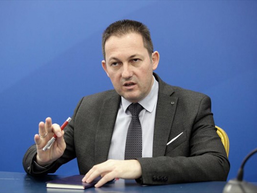 &Alpha;&nu;&alpha;&kappa;&omicron;&iota;&nu;ώ&sigma;&epsilon;&iota;&sigmaf; &tau;&omicron;&upsilon; &kappa;&upsilon;&beta;&epsilon;&rho;&nu;&eta;&tau;&iota;&kappa;&omicron;ύ &epsilon;&kappa;&pi;&rho;&omicron;&sigma;ώ&pi;&omicron;&upsilon; &gamma;&iota;&alpha; &tau;&omicron;&nu; &kappa;&omicron;&rho;&omega;&nu;&omicron;ϊό (LIVE)