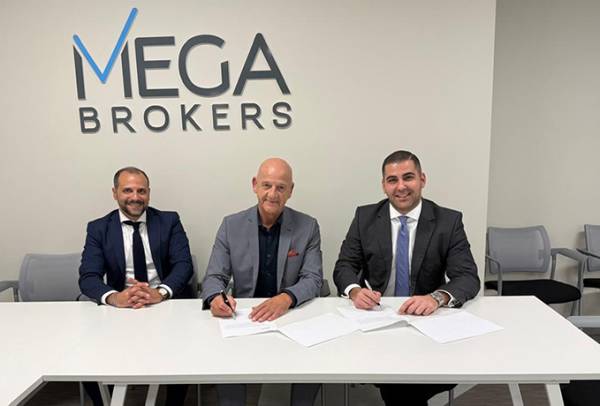 &Eta; Mega Brokers &epsilon;&xi;&alpha;&gamma;&omicron;&rho;ά&zeta;&epsilon;&iota; &tau;&eta;&nu; Fidus Team
