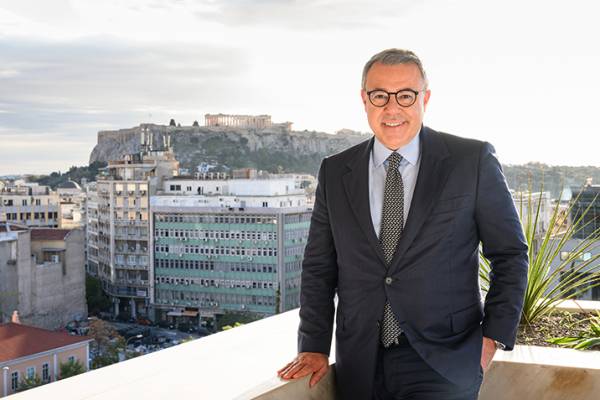&Sigma;&tau;&omicron; 26% &alpha;&upsilon;&xi;ή&theta;&eta;&kappa;&epsilon; &tau;&omicron; &pi;&omicron;&sigma;&omicron;&sigma;&tau;ό &tau;&eta;&sigmaf; UniCredit &sigma;&tau;&eta;&nu; Alpha Bank- &Tau;&omicron; &mu;ή&nu;&upsilon;&mu;&alpha; &tau;&omicron;&upsilon; &Beta;. &Psi;ά&lambda;&tau;&eta;