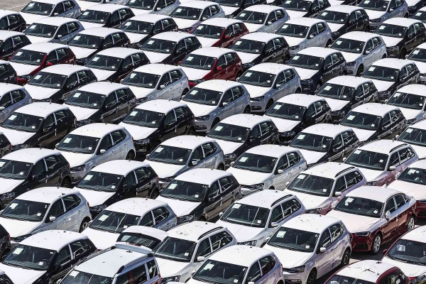 &Epsilon;&Epsilon;: &Pi;&tau;ώ&sigma;&eta; 12% &sigma;&tau;&iota;&sigmaf; &pi;&omega;&lambda;ή&sigma;&epsilon;&iota;&sigmaf; &alpha;&upsilon;&tau;&omicron;&kappa;&iota;&nu;ή&tau;&omega;&nu; &tau;&omicron;&nu; &Nu;&omicron;έ&mu;&beta;&rho;&iota;&omicron;
