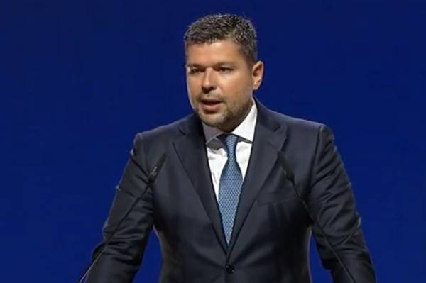 &Delta;&Epsilon;&Eta;: &Mu;&epsilon;ί&omega;&sigma;&eta; &mu;&epsilon;&tau;&omicron;&chi;&iota;&kappa;&omicron;ύ &kappa;&epsilon;&phi;&alpha;&lambda;&alpha;ί&omicron;&upsilon; &kappa;&alpha;&tau;ά &euro;31,57 &epsilon;&kappa;&alpha;&tau;. &mu;&epsilon; &alpha;&kappa;ύ&rho;&omega;&sigma;&eta; &iota;&delta;ί&omega;&nu; &mu;&epsilon;&tau;&omicron;&chi;ώ&nu; &alpha;&pi;&omicron;&phi;ά&sigma;&iota;&sigma;&epsilon; &eta; &Epsilon;&Gamma;&Sigma;