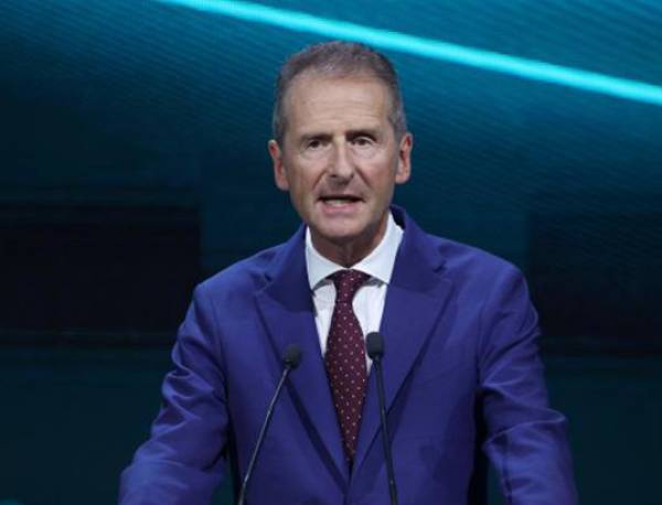 VW: &Alpha;&pi;&omicron;&chi;&omega;&rho;&epsilon;ί &omicron; &epsilon;&pi;&iota;&kappa;&epsilon;&phi;&alpha;&lambda;ή&sigmaf; &Chi;έ&rho;&mu;&pi;&epsilon;&rho;&tau; &Nu;&tau;&iota;&sigmaf;