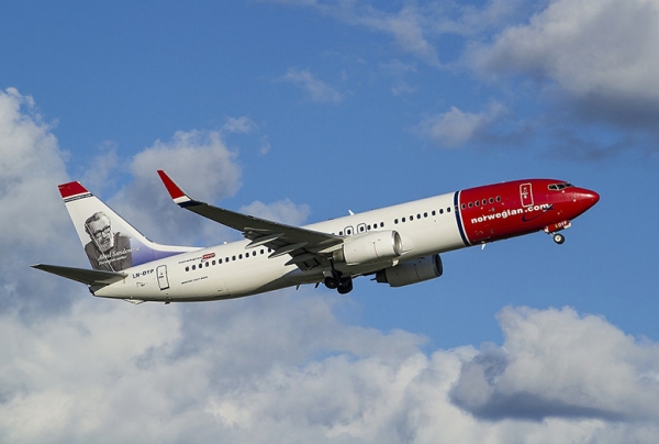 Norwegian: &Delta;ύ&omicron; &nu;έ&epsilon;&sigmaf; &sigma;&upsilon;&nu;&delta;έ&sigma;&epsilon;&iota;&sigmaf; &mu;&epsilon; &Pi;&rho;έ&beta;&epsilon;&zeta;&alpha; &kappa;&alpha;&iota; &Rho;ό&delta;&omicron;
