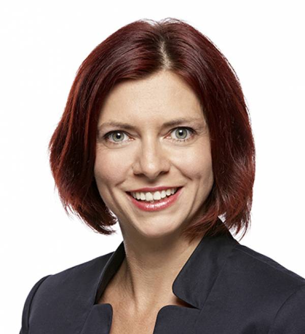 Supervisory Board appoints Sabine Mlnarsky as Chief Human Resources Officer of Commerzbank