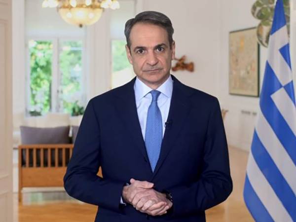 &Kappa;. &Mu;&eta;&tau;&sigma;&omicron;&tau;ά&kappa;&eta;&sigmaf;: &Tau;&alpha; 4 &mu;έ&tau;&rho;&alpha; &sigma;&tau;ή&rho;&iota;&xi;&eta;&sigmaf; &gamma;&iota;&alpha; &tau;&eta;&nu; &epsilon;&nu;&epsilon;&rho;&gamma;&epsilon;&iota;&alpha;&kappa;ή &kappa;&rho;ί&sigma;&eta;
