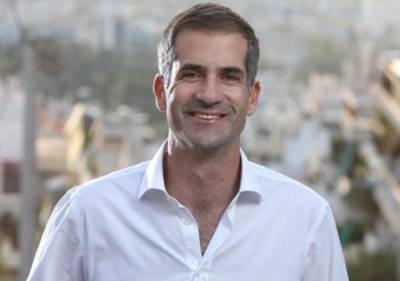&Kappa;ώ&sigma;&tau;&alpha;&sigmaf; &Mu;&pi;&alpha;&kappa;&omicron;&gamma;&iota;ά&nu;&nu;&eta;&sigmaf;: &Delta;έ&kappa;&alpha; &chi;&rho;ό&nu;&iota;&alpha; &sigma;&tau;&eta;&nu; &Alpha;&upsilon;&tau;&omicron;&delta;&iota;&omicron;ί&kappa;&eta;&sigma;&eta; &phi;&tau;&iota;ά&chi;&nu;&omega; &pi;&omicron;&lambda;&upsilon;&sigma;&upsilon;&lambda;&lambda;&epsilon;&kappa;&tau;&iota;&kappa;έ&sigmaf; &omicron;&mu;ά&delta;&epsilon;&sigmaf; &pi;&omicron;&upsilon; &phi;έ&rho;&nu;&omicron;&upsilon;&nu; &alpha;&pi;&omicron;&tau;έ&lambda;&epsilon;&sigma;&mu;&alpha;