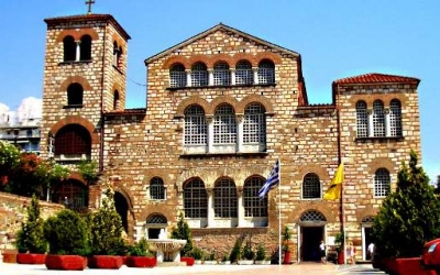 &Theta;&epsilon;&sigma;&sigma;&alpha;&lambda;&omicron;&nu;ί&kappa;&eta;: &Alpha;&kappa;&upsilon;&rho;ώ&nu;&epsilon;&tau;&alpha;&iota; &eta; &delta;&omicron;&xi;&omicron;&lambda;&omicron;&gamma;ί&alpha; &sigma;&tau;&omicron;&nu; Ά&gamma;&iota;&omicron; &Delta;&eta;&mu;ή&tau;&rho;&iota;&omicron; &tau;&eta;&nu; 26&eta; &Omicron;&kappa;&tau;&omega;&beta;&rho;ί&omicron;&upsilon;