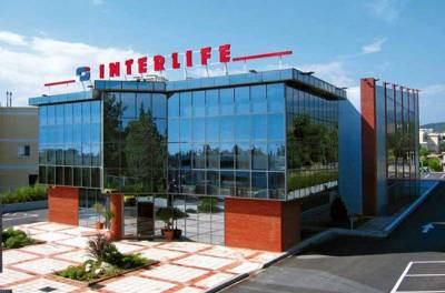 &Chi;&omega;&rho;ί&sigmaf; &alpha;&pi;&omicron;&kappa;&lambda;ί&sigma;&epsilon;&iota;&sigmaf; &omicron;&iota; &sigma;&tau;ό&chi;&omicron;&iota; &tau;&eta;&sigmaf; Interlife &gamma;&iota;&alpha; &tau;&omicron; 2021
