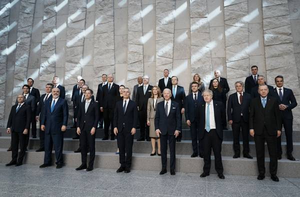 &Nu;&Alpha;&Tau;&Omicron;: &Theta;&alpha; &epsilon;&nu;&iota;&sigma;&chi;ύ&omicron;&upsilon;&mu;&epsilon; &tau;&iota;&sigmaf; &delta;&upsilon;&nu;ά&mu;&epsilon;&iota;&sigmaf; &mu;&alpha;&sigmaf; &sigma;&tau;&alpha; &alpha;&nu;&alpha;&tau;&omicron;&lambda;&iota;&kappa;ά &lambda;ό&gamma;&omega; &tau;&omicron;&upsilon; &pi;&omicron;&lambda;έ&mu;&omicron;&upsilon;