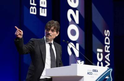 &Omicron; Ό&mu;&iota;&lambda;&omicron;&sigmaf; &Beta;&Iota;&Alpha;&Nu;&Epsilon;&Xi; &tau;&iota;&mu;ή&theta;&eta;&kappa;&epsilon; &mu;&epsilon; &tau;&omicron; &Beta;&rho;&alpha;&beta;&epsilon;ί&omicron; &laquo;&Epsilon;&pi;&iota;&chi;&epsilon;&iota;&rho;&eta;&mu;&alpha;&tau;&iota;&kappa;ή&sigmaf; &Pi;&alpha;&rho;ά&delta;&omicron;&sigma;&eta;&sigmaf; &kappa;&alpha;&iota; &Pi;&rho;&omicron;ό&delta;&omicron;&upsilon;&raquo; &tau;&omicron;&upsilon; &Epsilon;&Beta;&Epsilon;&Alpha;
